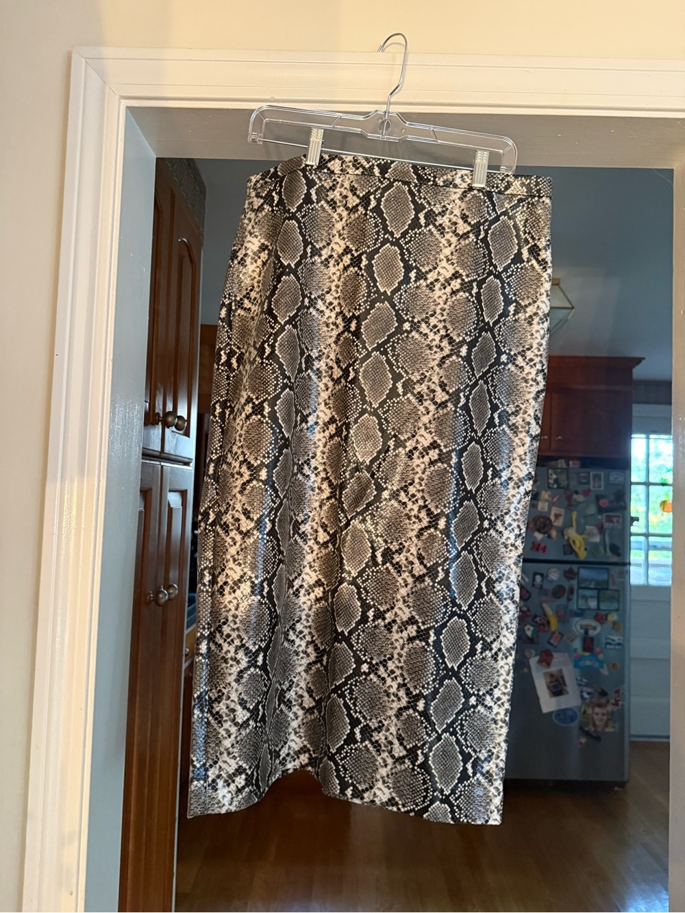 Ann Taylor Snakeskin Print Midi Skirt Size 10